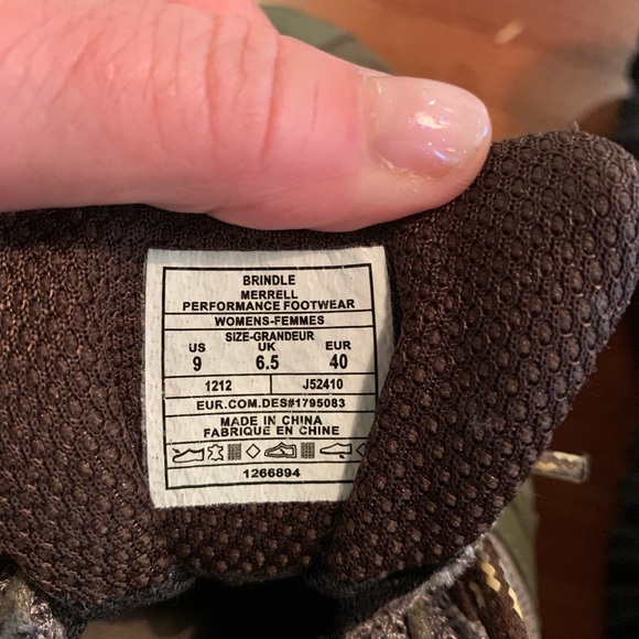 Merrell Hiking Shoes - Picture 3 of 4